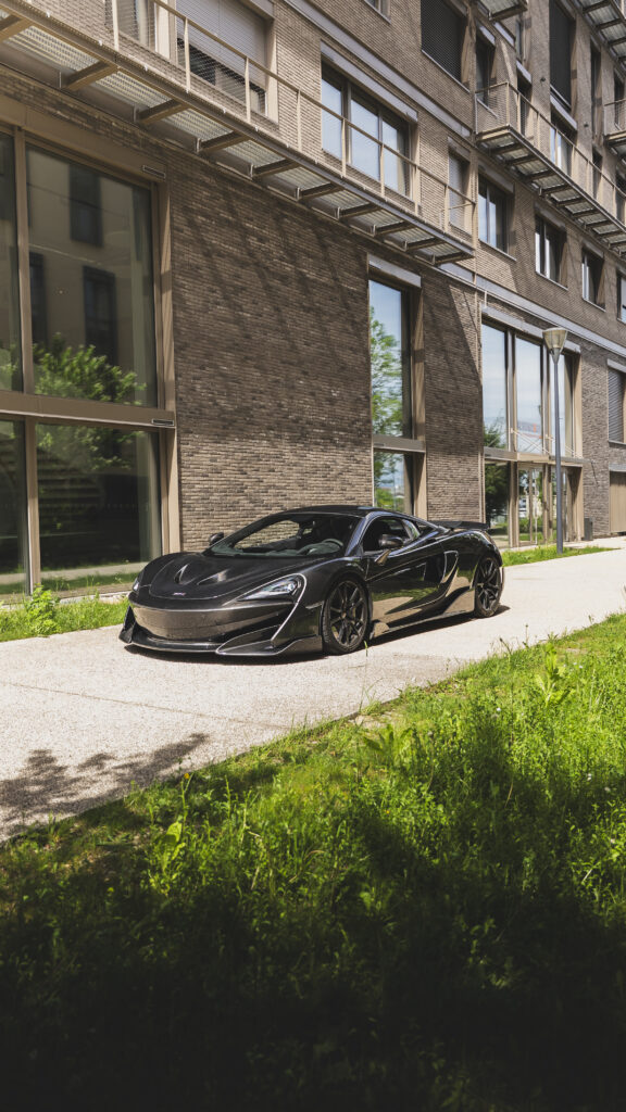 McLarenFront3/4